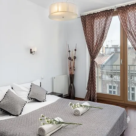 Stylish With Ac In The Old Town Διαμέρισμα