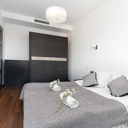 Stylish With Ac In The Old Town דירה *